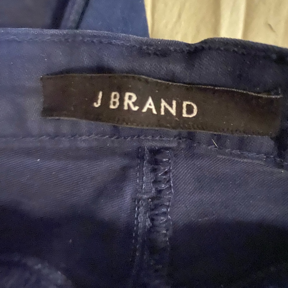 J Brand Blue Straight Leg Jeans with Classic Design